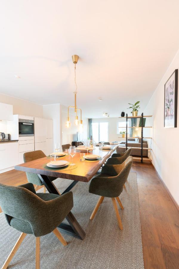 -Zentrale Wohnung-Balkon-Desingerkueche- ビーレフェルト エクステリア 写真